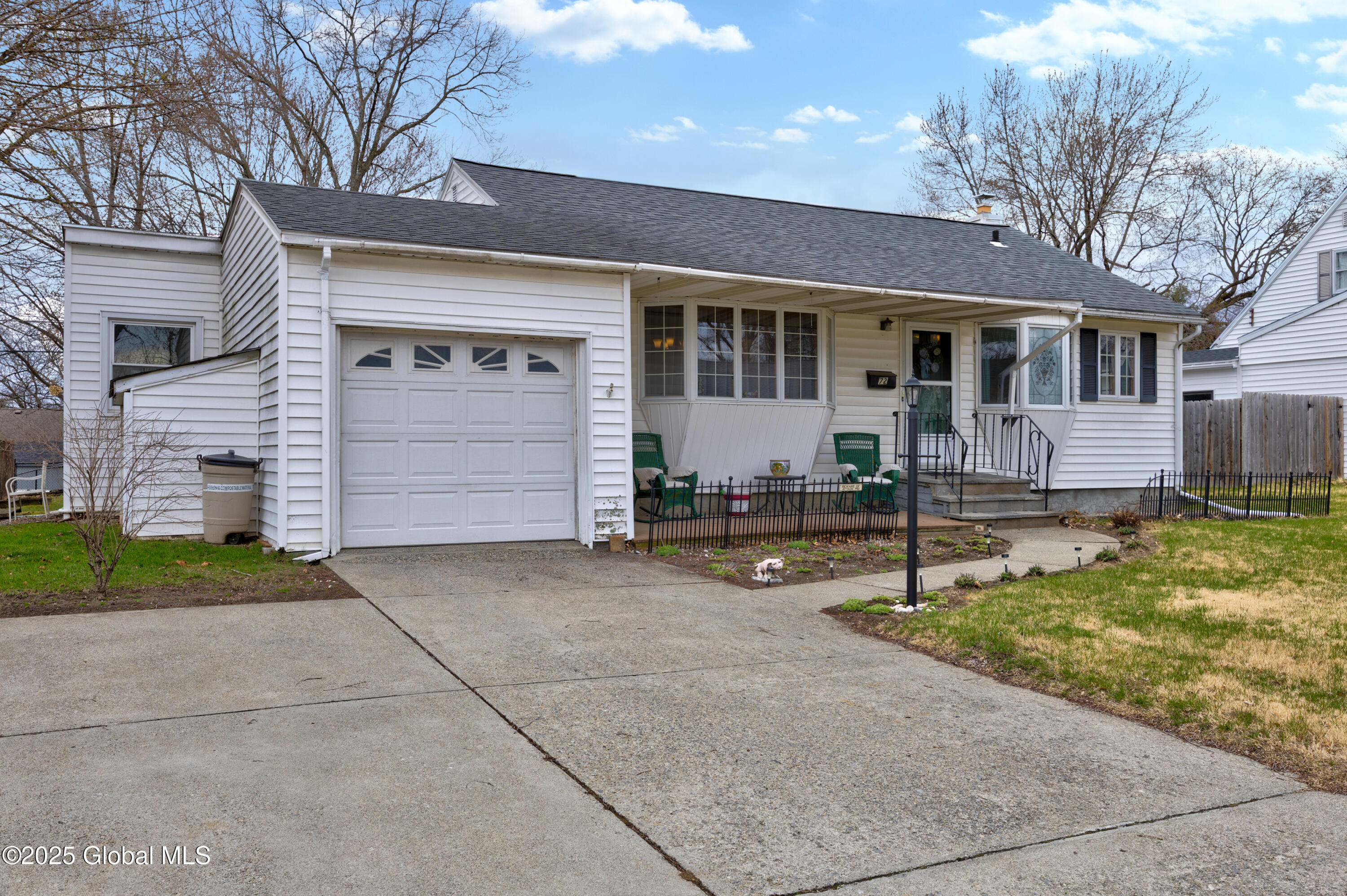 72 Southgate Road Colonie, NY 12211 - Photo 1 of 25 1 (1)