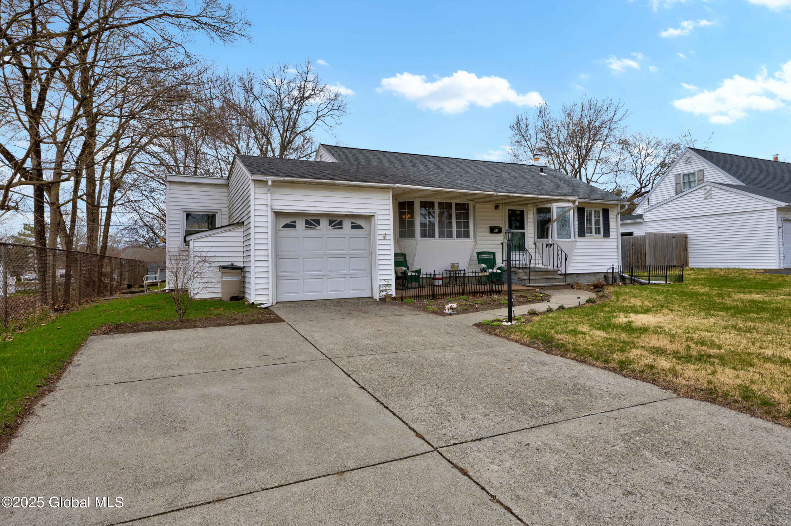 72 Southgate Road Colonie, NY 12211 - Photo 3 of 25 1 (8)