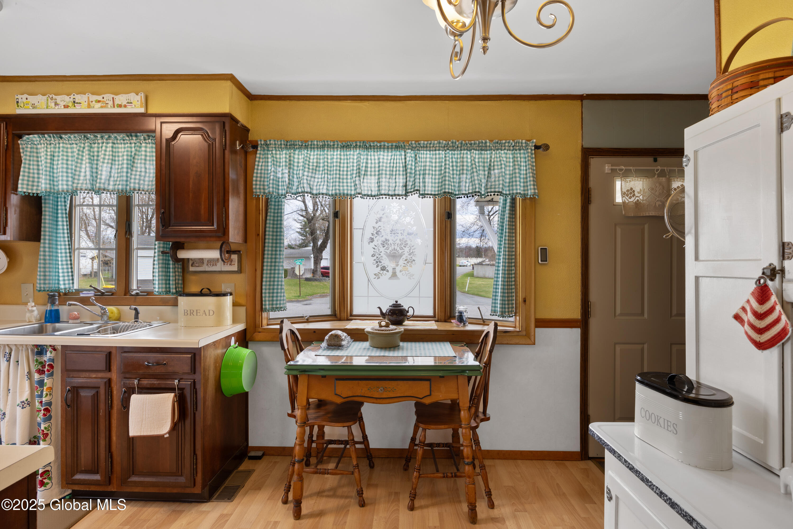 72 Southgate Road Colonie, NY 12211 - Photo 7 of 25 1 (12)