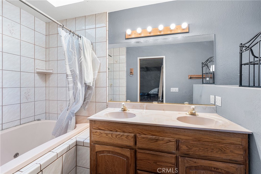 12579 Kewanna Road Apple Valley, CA 92308 - Photo 26 of 35 Gallery Image 26