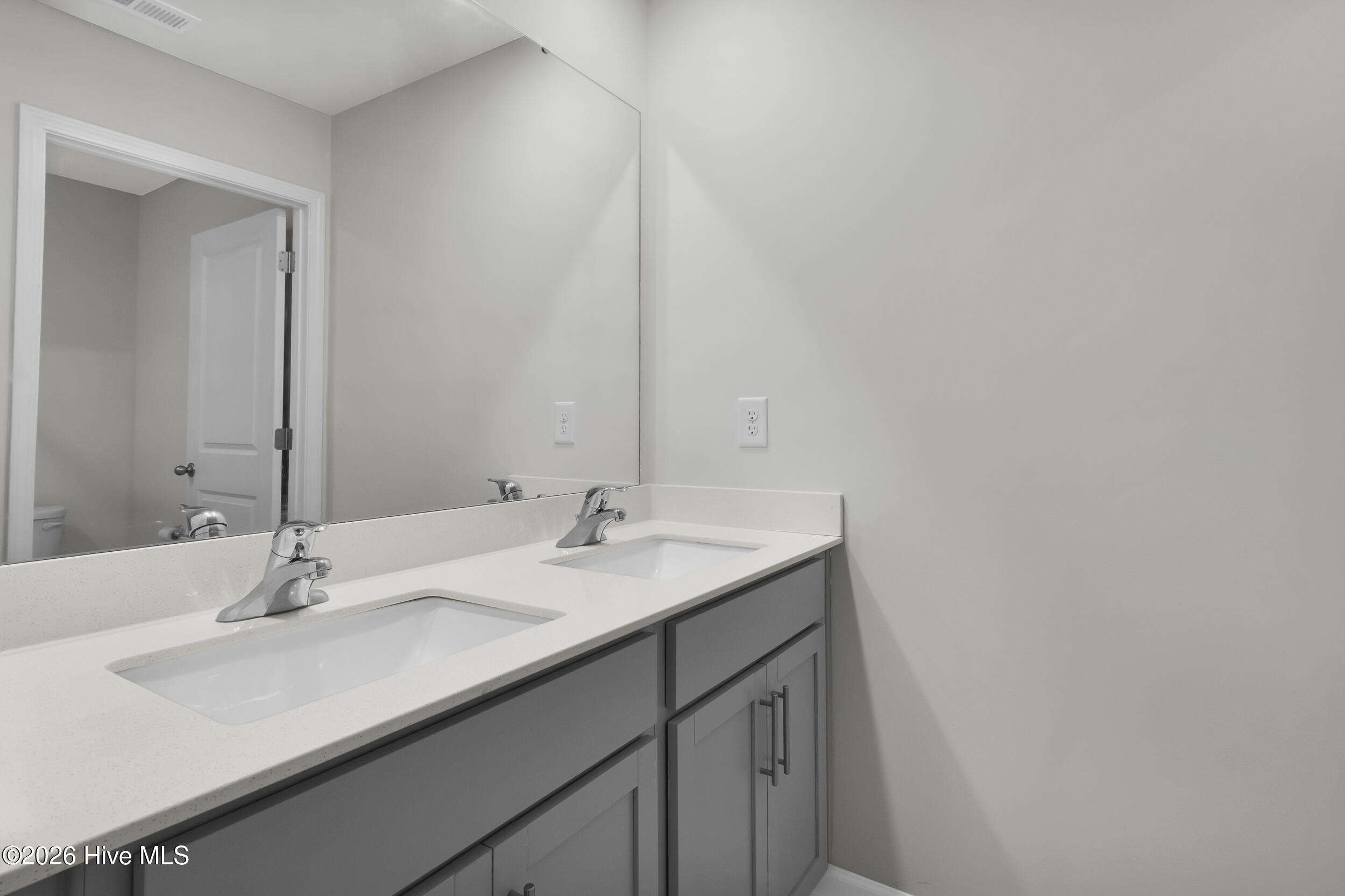 2007 Minnette Circle New Bern, NC 28562 - Photo 30 of 37 30_32