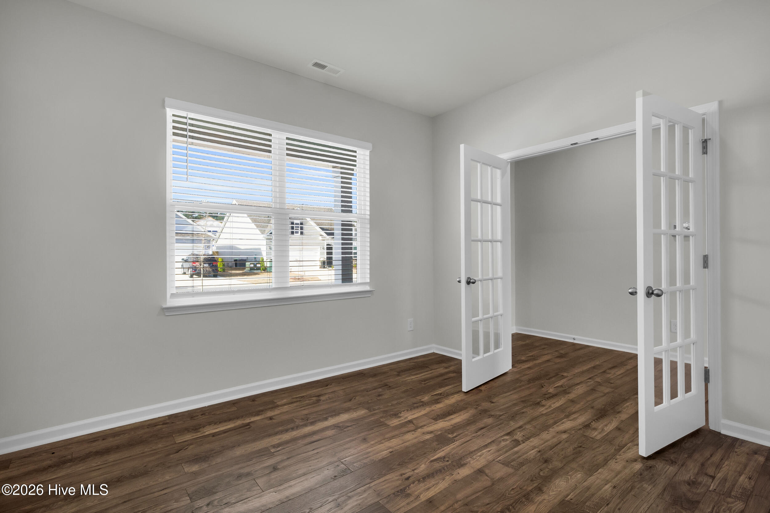 2007 Minnette Circle New Bern, NC 28562 - Photo 4 of 37 4_6