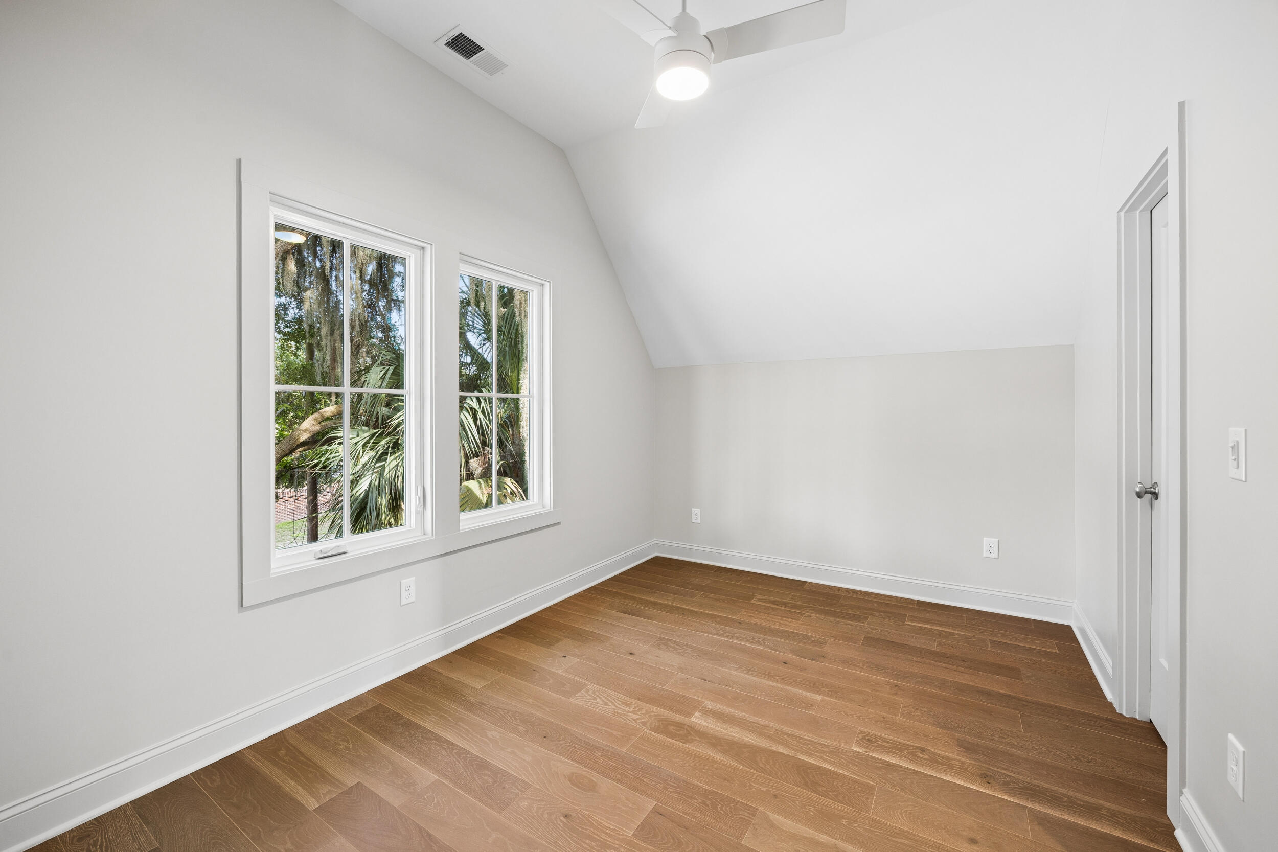 608 Pilot Street Beaufort, SC 29902 - Photo 27 of 36 608-pilot-st-79