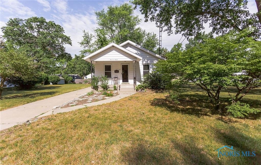 627 Hayes Road Toledo, OH 43615 - Photo 1 of 25 Gallery Image 1