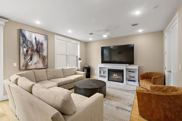 $2,700,000 | 509 Jefferson Street, Unit 1, Hoboken, NJ 07030