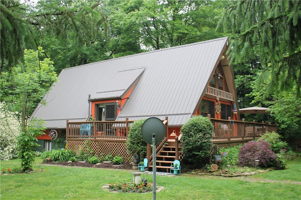 2009 Willowbrook Road West Industry, PA 15052 - Photo 3 of 24