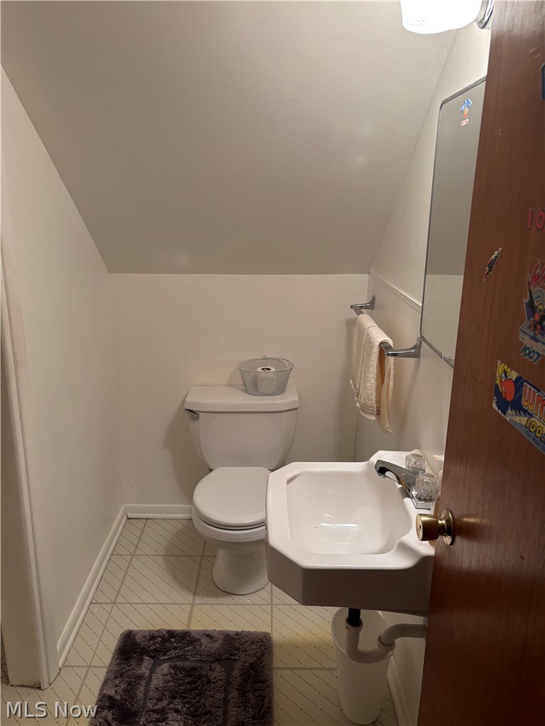 1661 Empire Road Wickliffe, OH 44092 - Photo 10 of 10 Bathroom Up