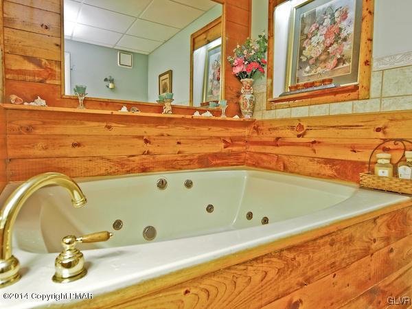 1280 Kroucher Road Stroudsburg, PA 18360 - Photo 13 of 37 Gallery Image 13