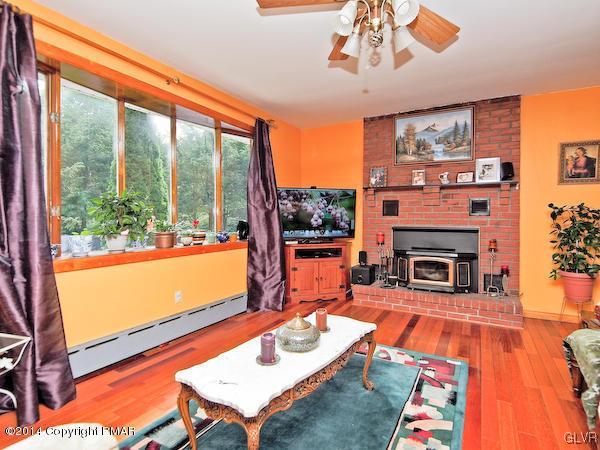 1280 Kroucher Road Stroudsburg, PA 18360 - Photo 3 of 37 Gallery Image 3