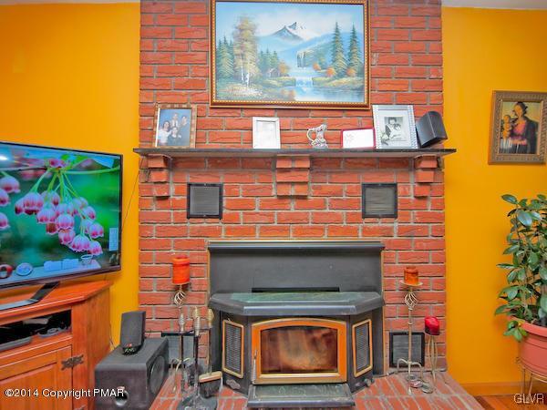 1280 Kroucher Road Stroudsburg, PA 18360 - Photo 4 of 37 Gallery Image 4