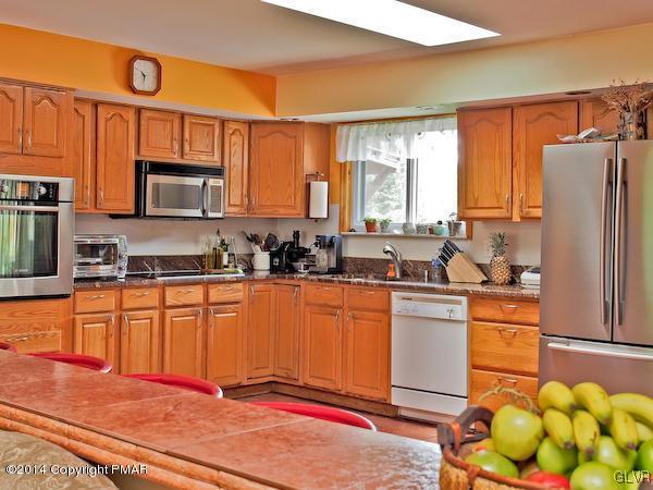 1280 Kroucher Road Stroudsburg, PA 18360 - Photo 6 of 37 Gallery Image 6