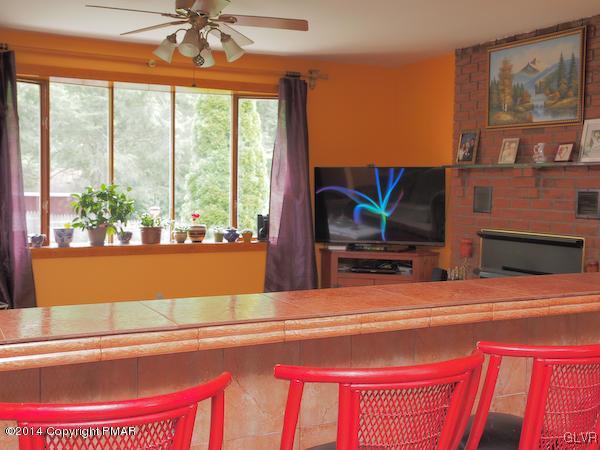 1280 Kroucher Road Stroudsburg, PA 18360 - Photo 9 of 37 Gallery Image 9