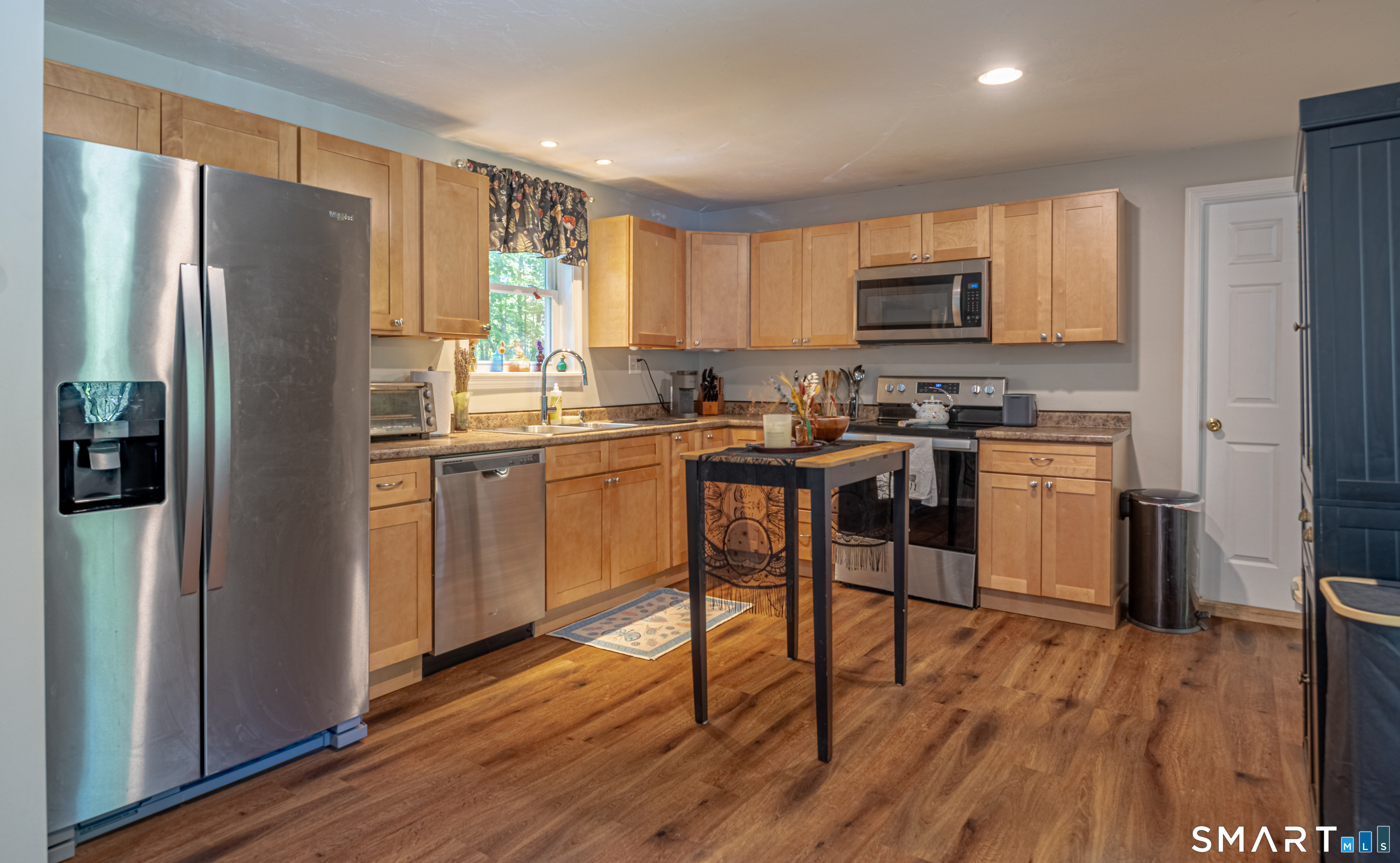 1414 Hartford Pike Killingly, CT 06243 - Photo 9 of 20