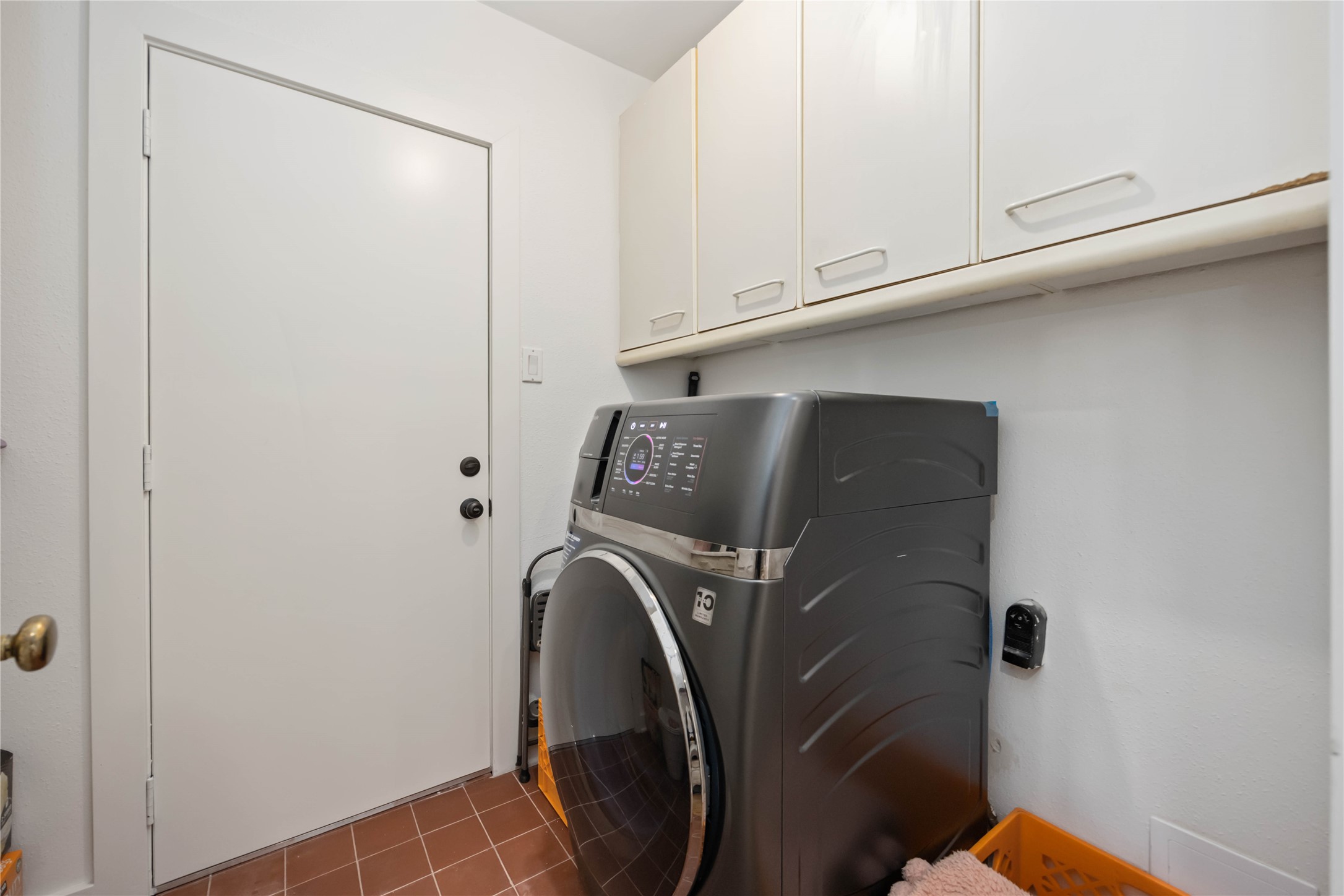 1425 Nantucket Drive, Unit B Houston, TX 77057 - Photo 29 of 38 Washroom