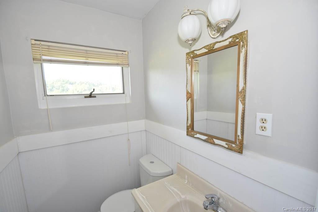 13309 Sledge Road, Unit 2 Charlotte, NC 28278 - Photo 17 of 18 Gallery Image 17