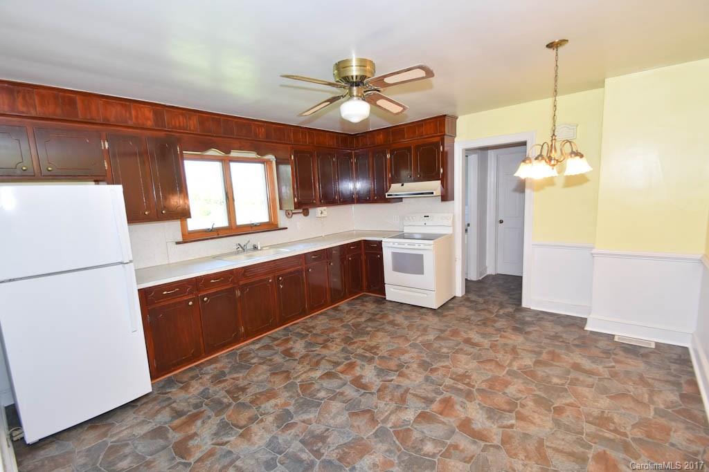13309 Sledge Road, Unit 2 Charlotte, NC 28278 - Photo 10 of 18 Gallery Image 10