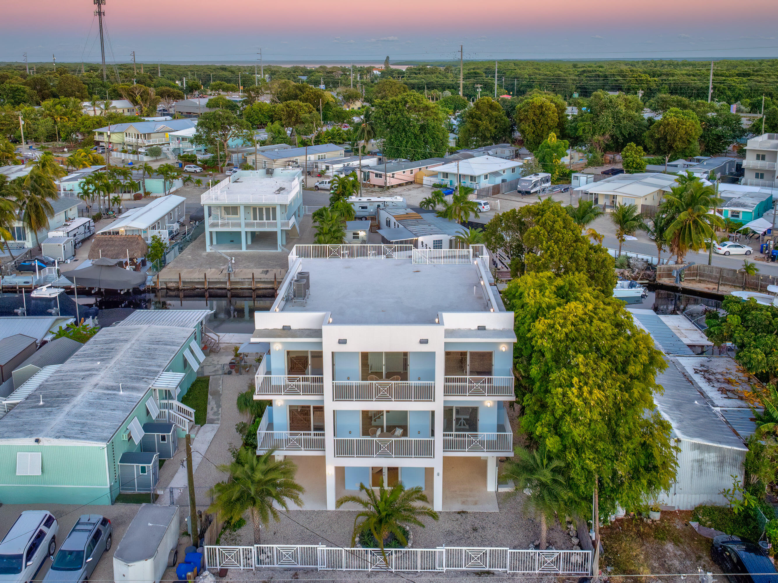 229 Upper Matecumbe Road Key Largo, FL 33037 - Photo 67 of 77 229 Upper Matecumbe Rd - High Exposure V
