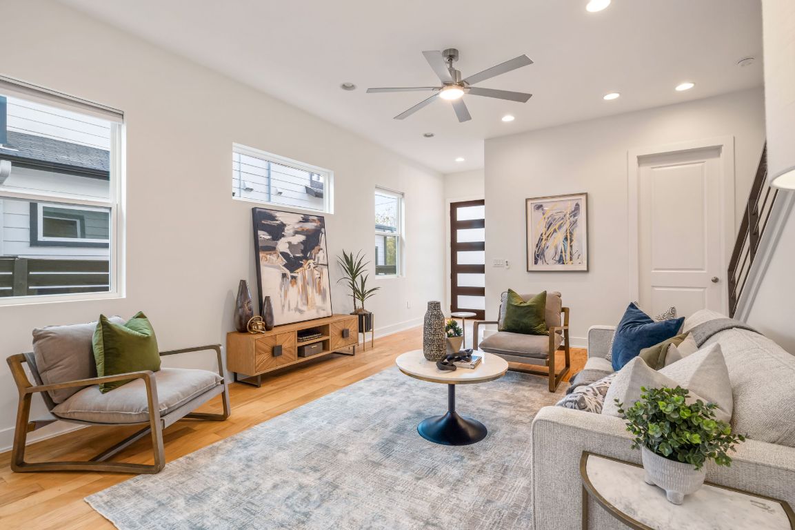 1301 Cometa Street, Unit A Austin, TX 78721 - Photo 8 of 38 Fresh interior paint though-out