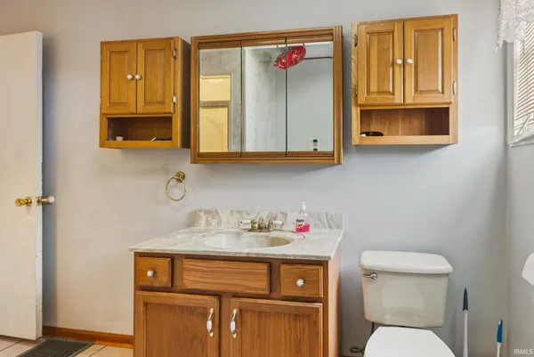 $195,000 | 770 West Market Street, Warsaw, IN 46580
