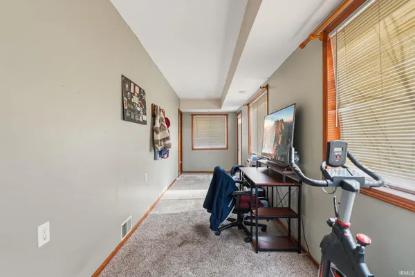 $195,000 | 770 West Market Street, Warsaw, IN 46580