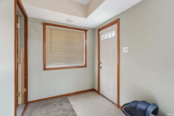 $195,000 | 770 West Market Street, Warsaw, IN 46580