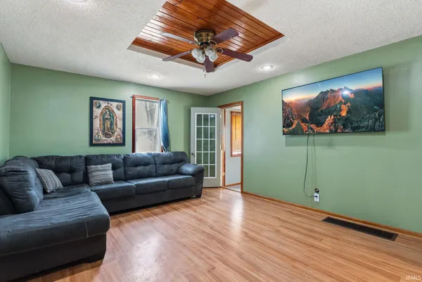 $195,000 | 770 West Market Street, Warsaw, IN 46580