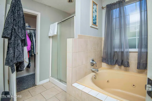 $412,000 | 2381 Classic Way, Powell, TN 37849