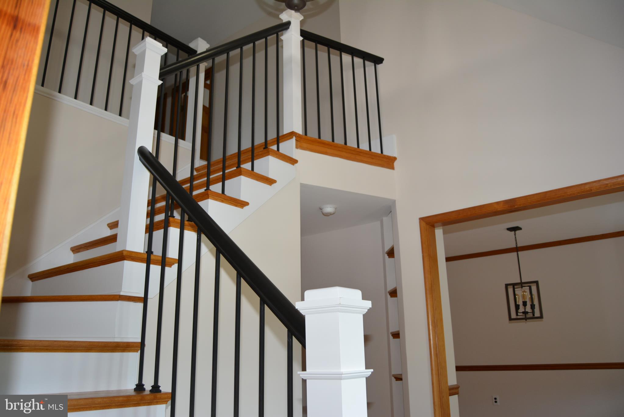469 Red Lion Road Southampton, NJ 08088 - Photo 4 of 45 a view of stairs and an entryway