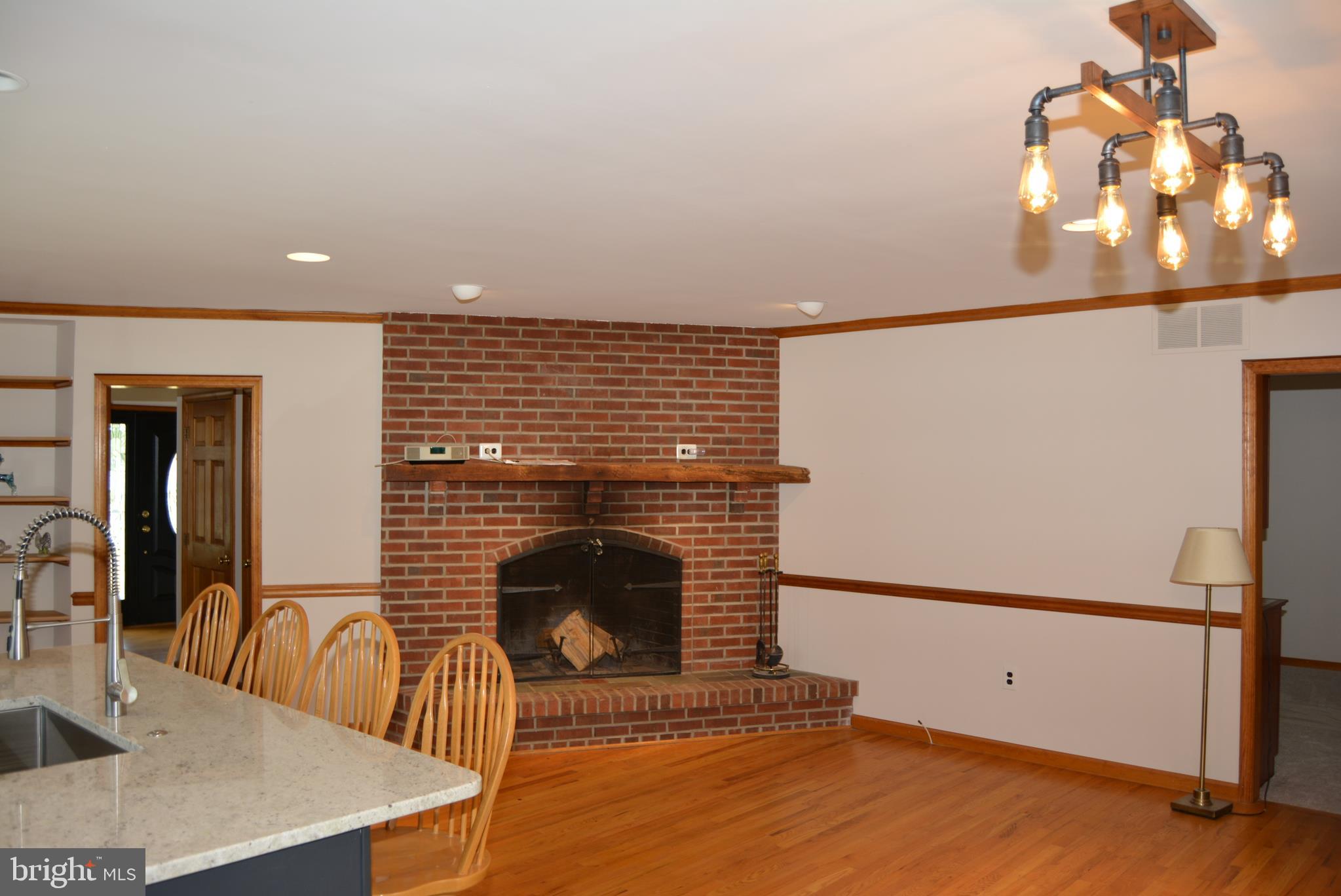 469 Red Lion Road Southampton, NJ 08088 - Photo 9 of 45 a living room with furniture