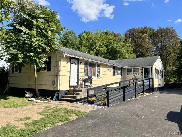 $185,000 | 201 Crehange Street, Syracuse, NY 13205