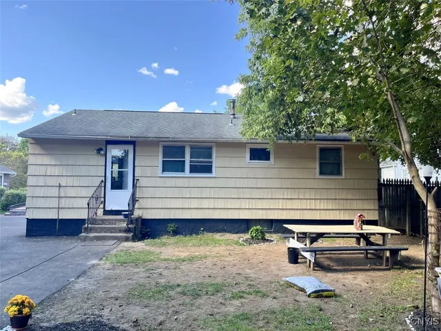 $185,000 | 201 Crehange Street, Syracuse, NY 13205