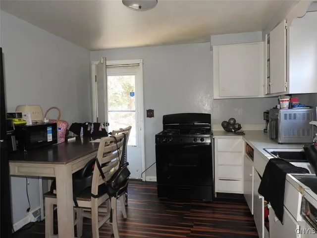 $185,000 | 201 Crehange Street, Syracuse, NY 13205