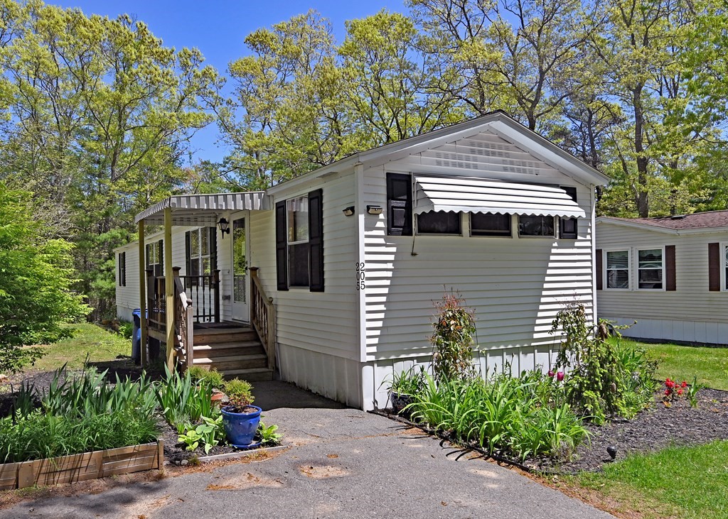 205 Windswept Road Wareham, MA 02571 - Photo 1 of 17 Gallery Image 1