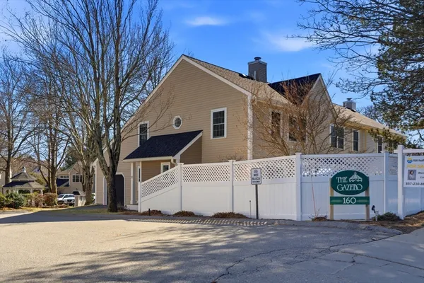 $875,000 | 160 Pine Street, Unit 11, Newton, MA 02466