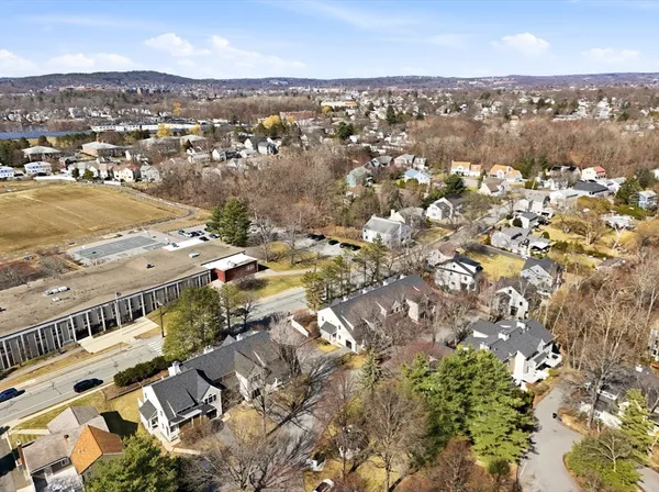 $875,000 | 160 Pine Street, Unit 11, Newton, MA 02466