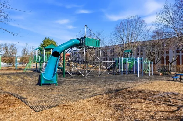 $875,000 | 160 Pine Street, Unit 11, Newton, MA 02466