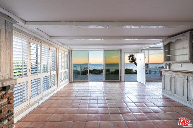 $3,999,000 | 22548 Pacific Coast Highway, Unit 101, Malibu, CA 90265