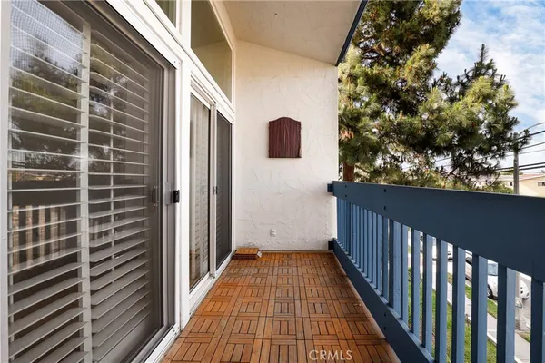 $549,000 | 607 South Prospect Avenue, Unit 306, Redondo Beach, CA 90277