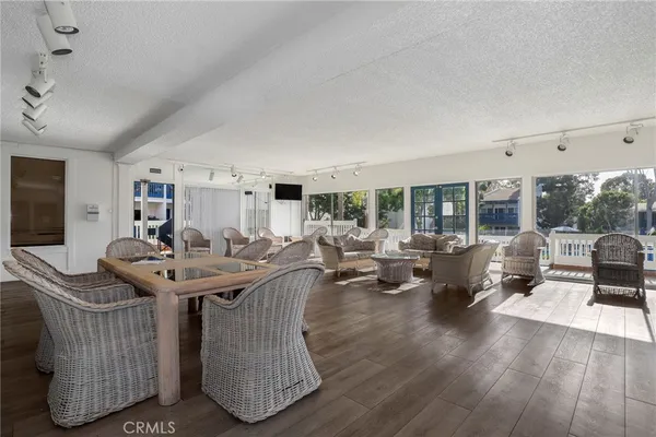 $549,000 | 607 South Prospect Avenue, Unit 306, Redondo Beach, CA 90277