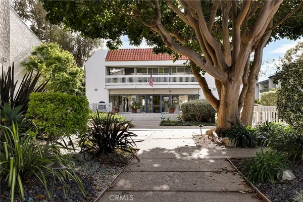 $549,000 | 607 South Prospect Avenue, Unit 306, Redondo Beach, CA 90277