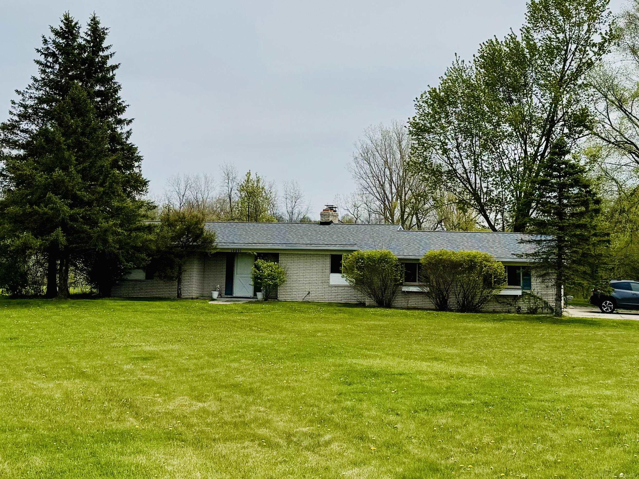 10201 Fenton Road Fenton, MI 48430 - Photo 1 of 12