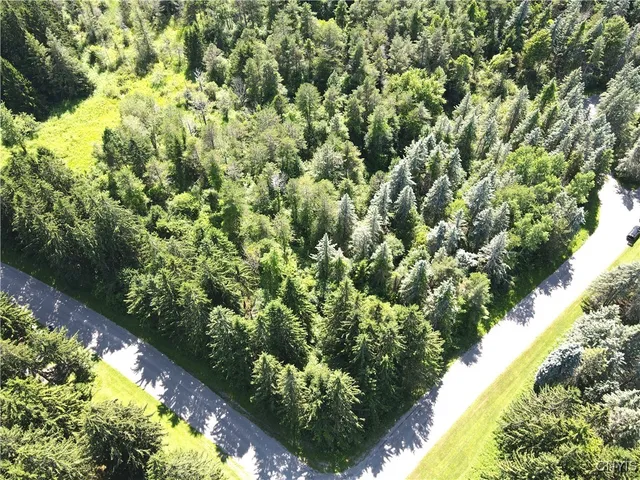 $185,000 | 7040 Whitney Farm Lane, Pompey, NY 13078