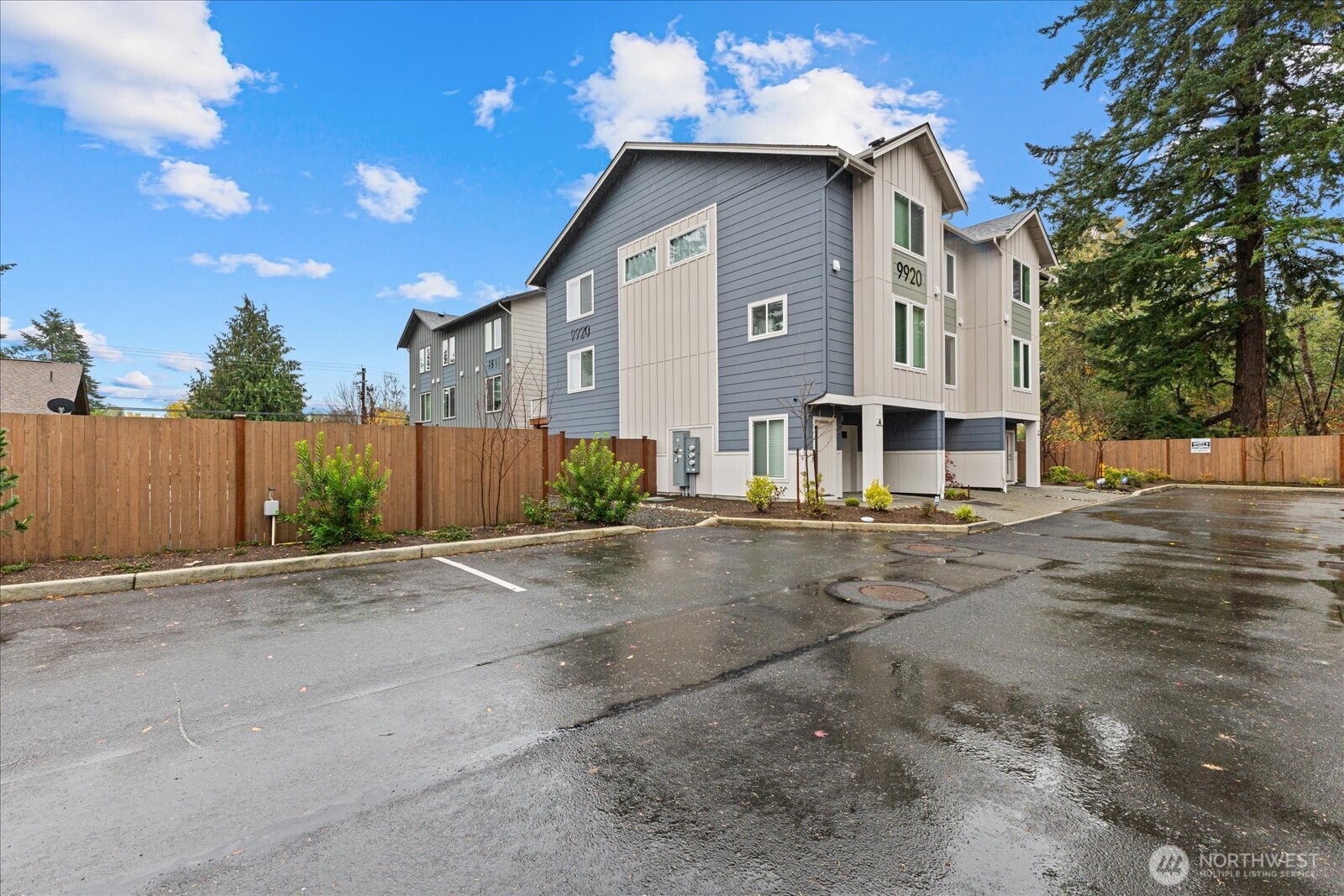 1831 100th Street Southwest, Unit B Everett, WA 98204 - Photo 4 of 27 a view of a house with a street