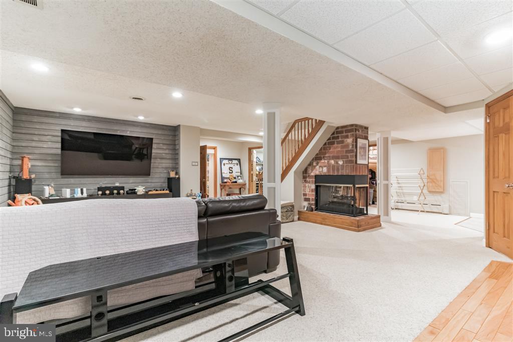 457 Beatty Road Springfield, PA 19064 - Photo 9 of 36