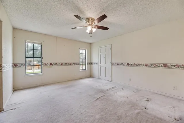 $199,500 | 918 Prairie Avenue, Cleburne, TX 76033