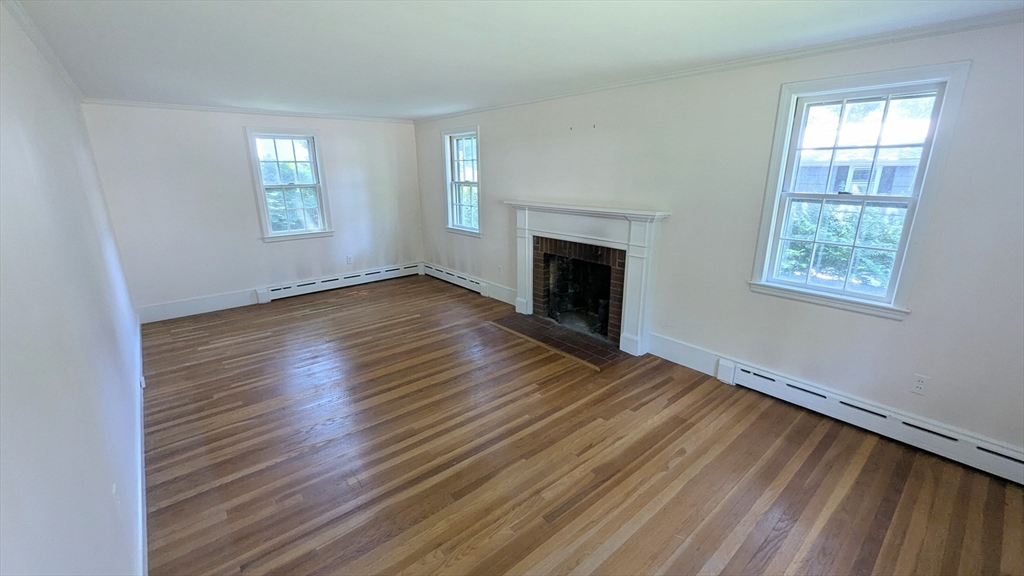 20 Colonial Road Hingham, MA 02043 - Photo 12 of 19
