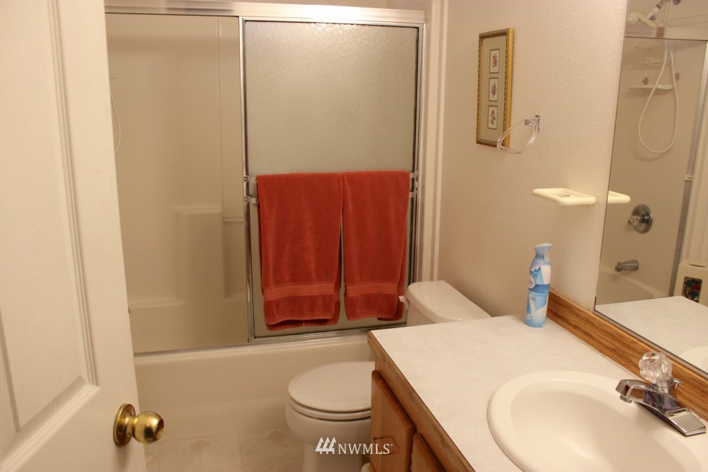 7418 197th Lane Southwest Rochester, WA 98579 - Photo 9 of 25 Gallery Image 9