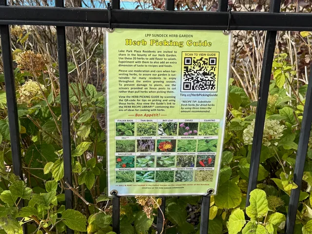 a view of a tennis court