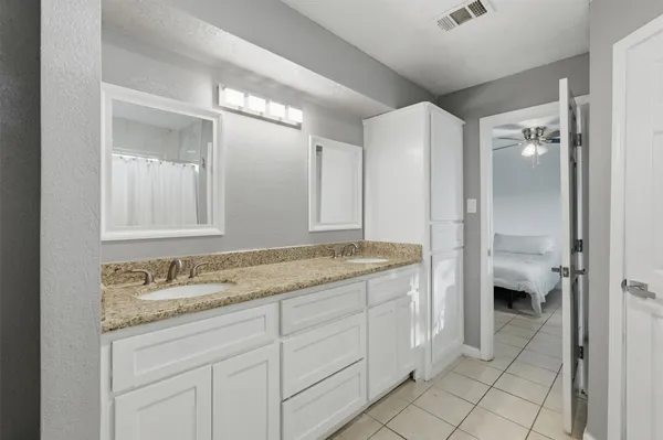 $270,000 | 5919 Ollia Circle, Pasadena, TX 77505