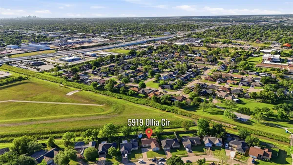 $270,000 | 5919 Ollia Circle, Pasadena, TX 77505